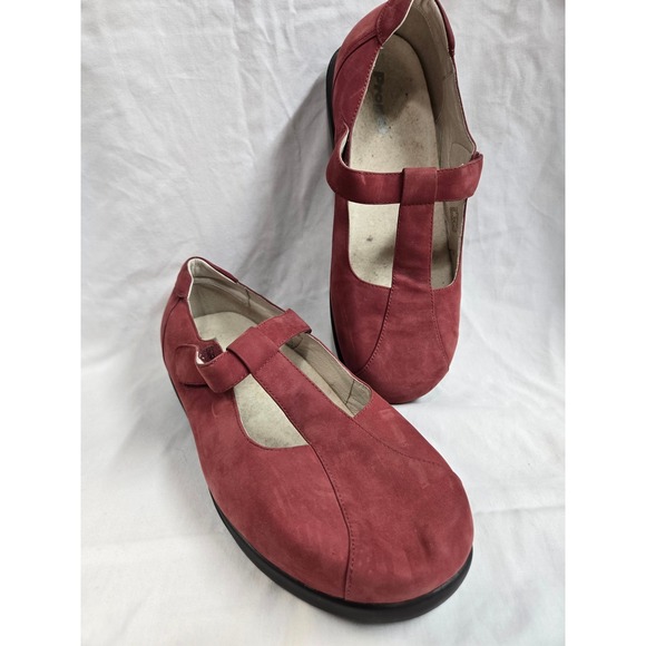 Propet Mary Jane Shoes Comfort Casual Suede Leather Red Womens sz 11 4E - Picture 1 of 11